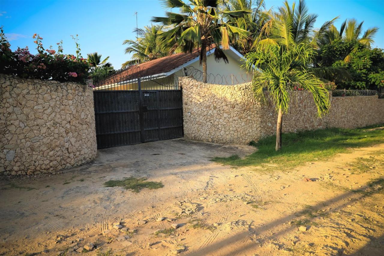 V-Szameitat Homes Diani Beach Εξωτερικό φωτογραφία